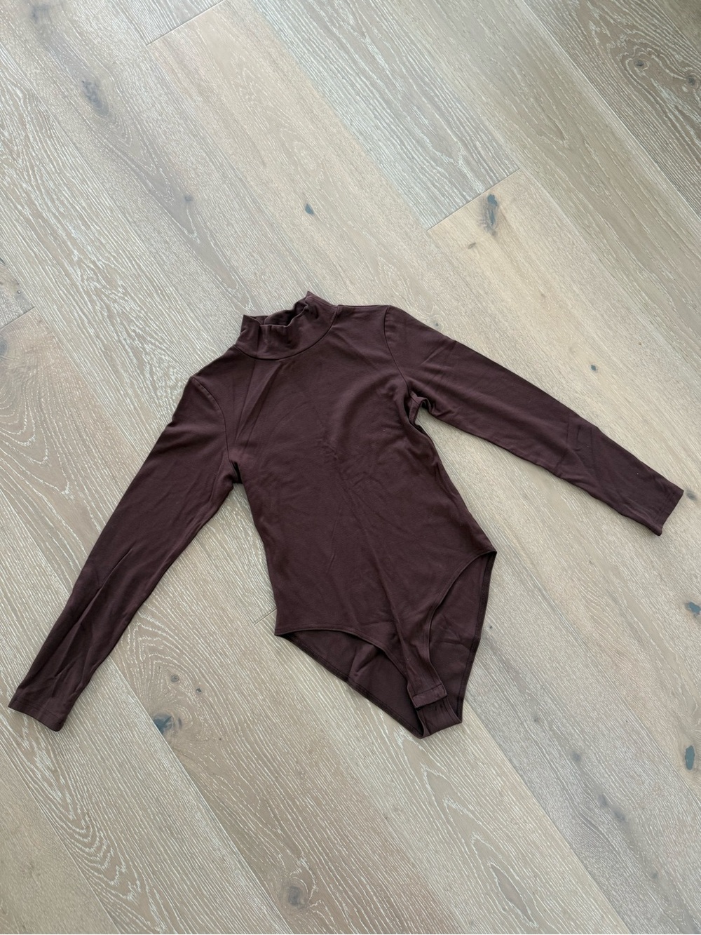 Long Sleeve Mock Neck Bodysuit in Dark Brown